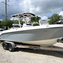 Brand New Bayliner T24 CC powered by Mercury 250 hp ( V8)