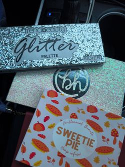 Eyeshadow bundle