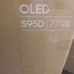 Samsung - 77" Class S95D Series OLED 4K Smart Tizen TV