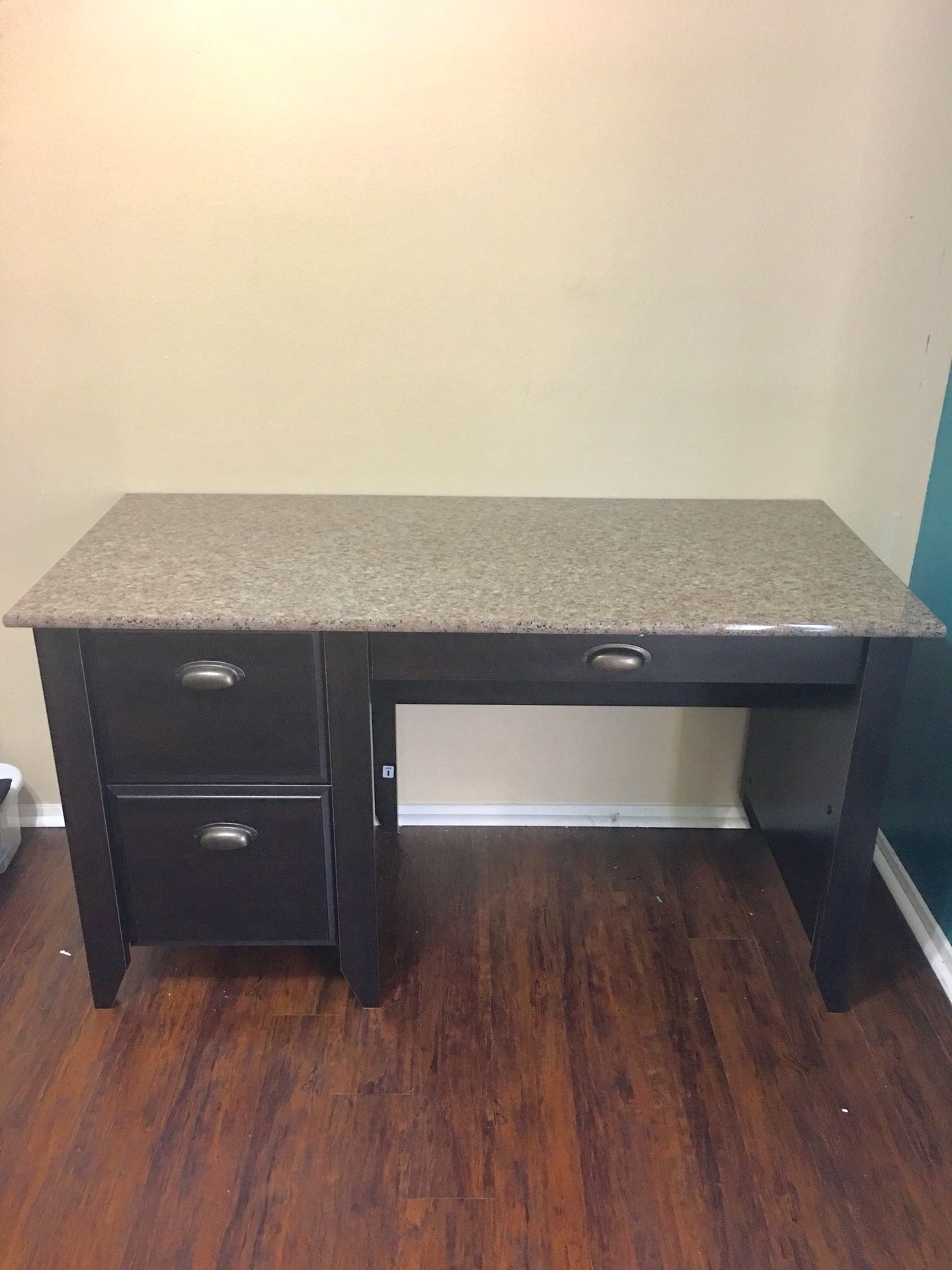 Sauder samber desk outlet