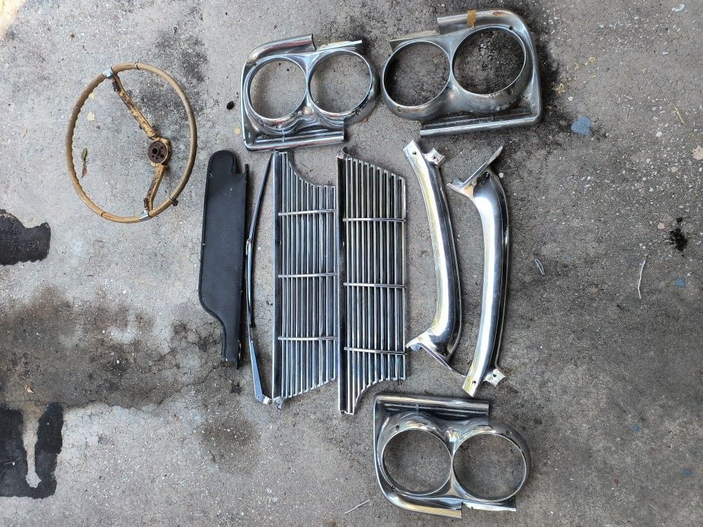 1961 Pontiac Parts Lot