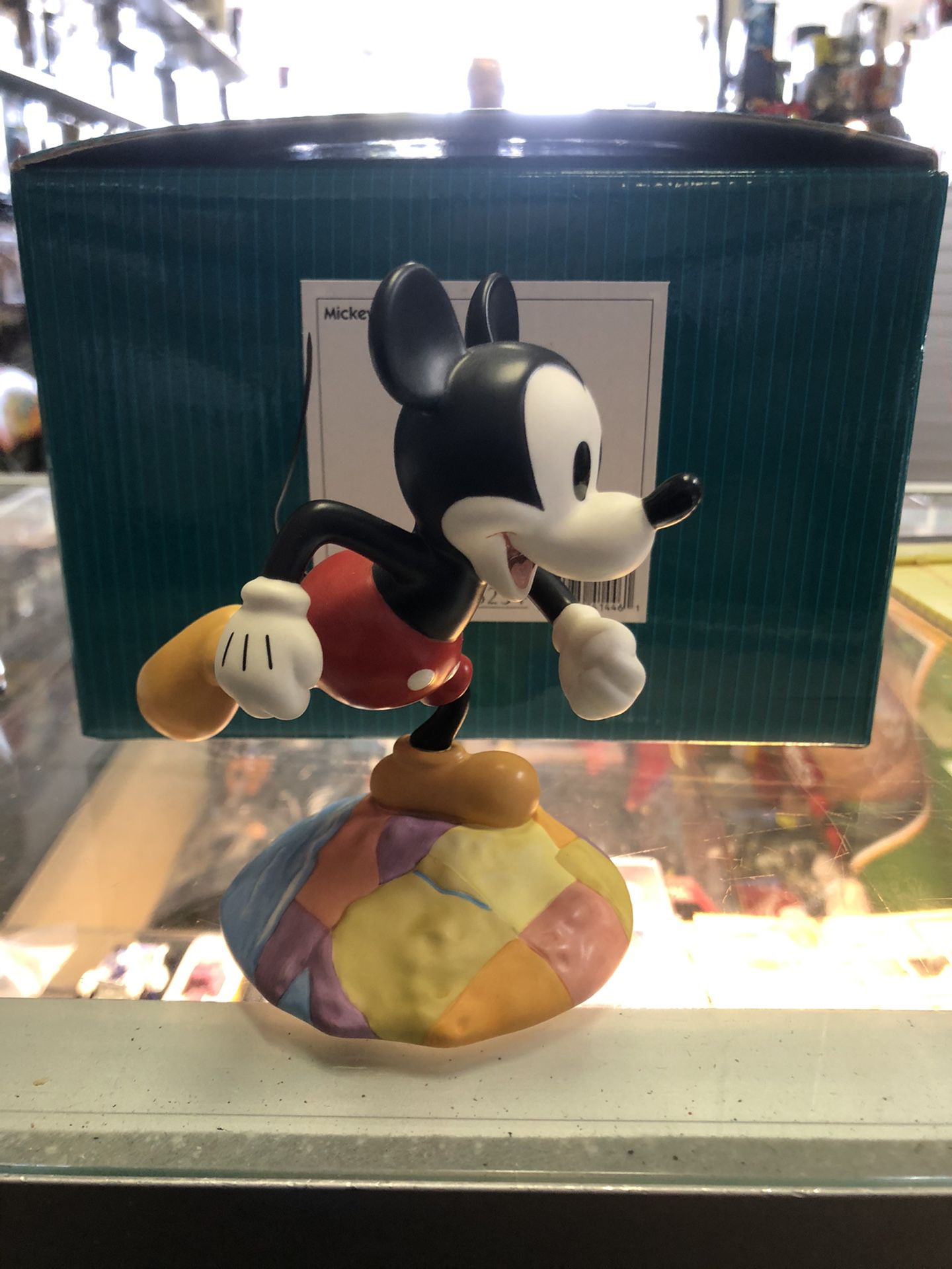 WDCC Disney Millennium Mickey on Top of the World with Box Pin.