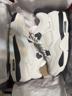 Jordan 4 Flight Club 
