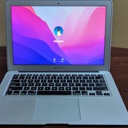 MacBook Air  Intel Core i5 4Gb 128GB  Monterey macos