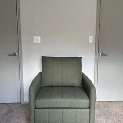 Sleeper Convertible Chair/Bed