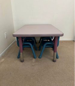 Heavy duty lakeshore table and chairs for preschoolers