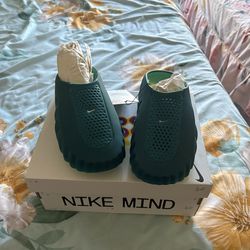 Nike mind 001 size 8