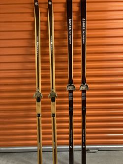 2 Pairs Vintage Norwegian Skis: Asnes & Bonna 1700