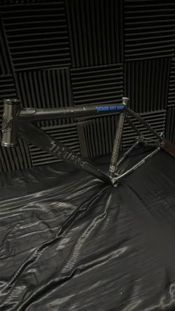 Throne 29er frame