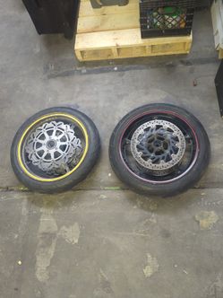 Racing tires