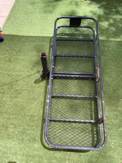 Cargo carrier
