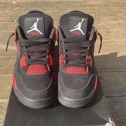 Jordan 4 Red Thunders Size 9