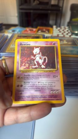 Mewtwo Pokémon Trading Card 60 HP