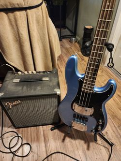Fender Squier Series Precision Bass with amp