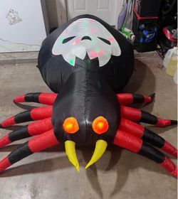 Halloween spider inflatable