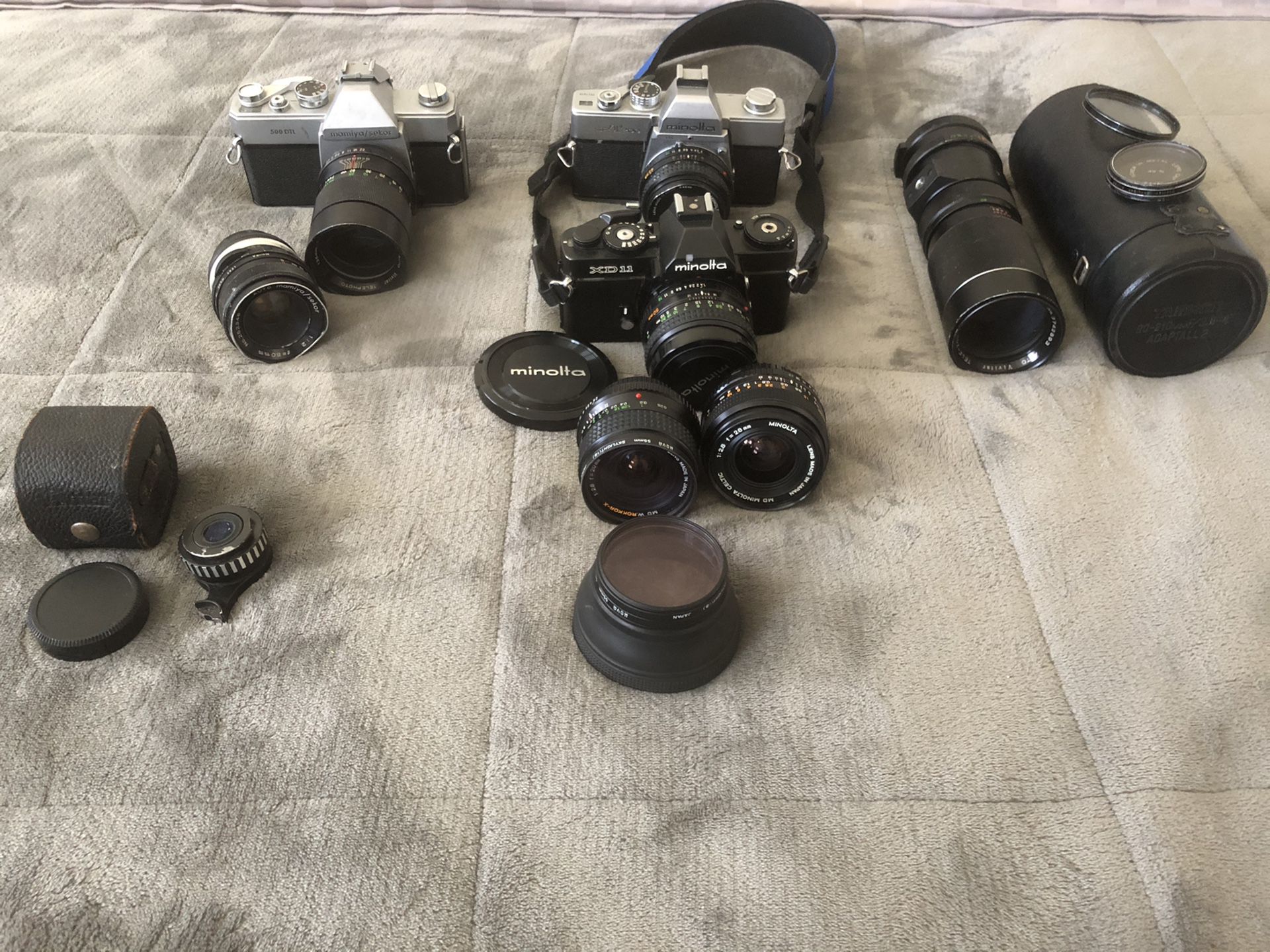 Mamiya, Minolta, Vivitar, Tamron - Vintage cameras and lenses