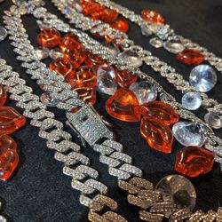 Pack Of Three Pieces Valentine’s Day Set Luxurious Ice 20 Inch