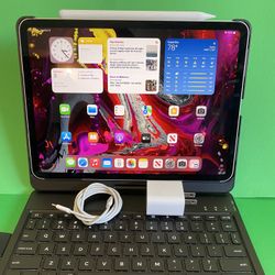 256GB Apple IPad Pro 11” (Face ID/Liquid Retina Display) WiFi + Cellular (Unlocked/AT&T, T-Mobile, Verizon etc.) with keyboard & Accessories