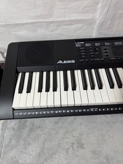 Alesis 300 Tones Electronic Keyboard
