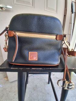 DOONEY BOURKE Black Purse , crossbow bag