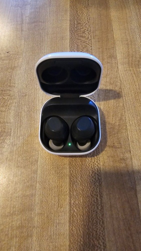 Samsung buds FE 