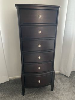 Wooden 6 Drawer Chest of Drawers