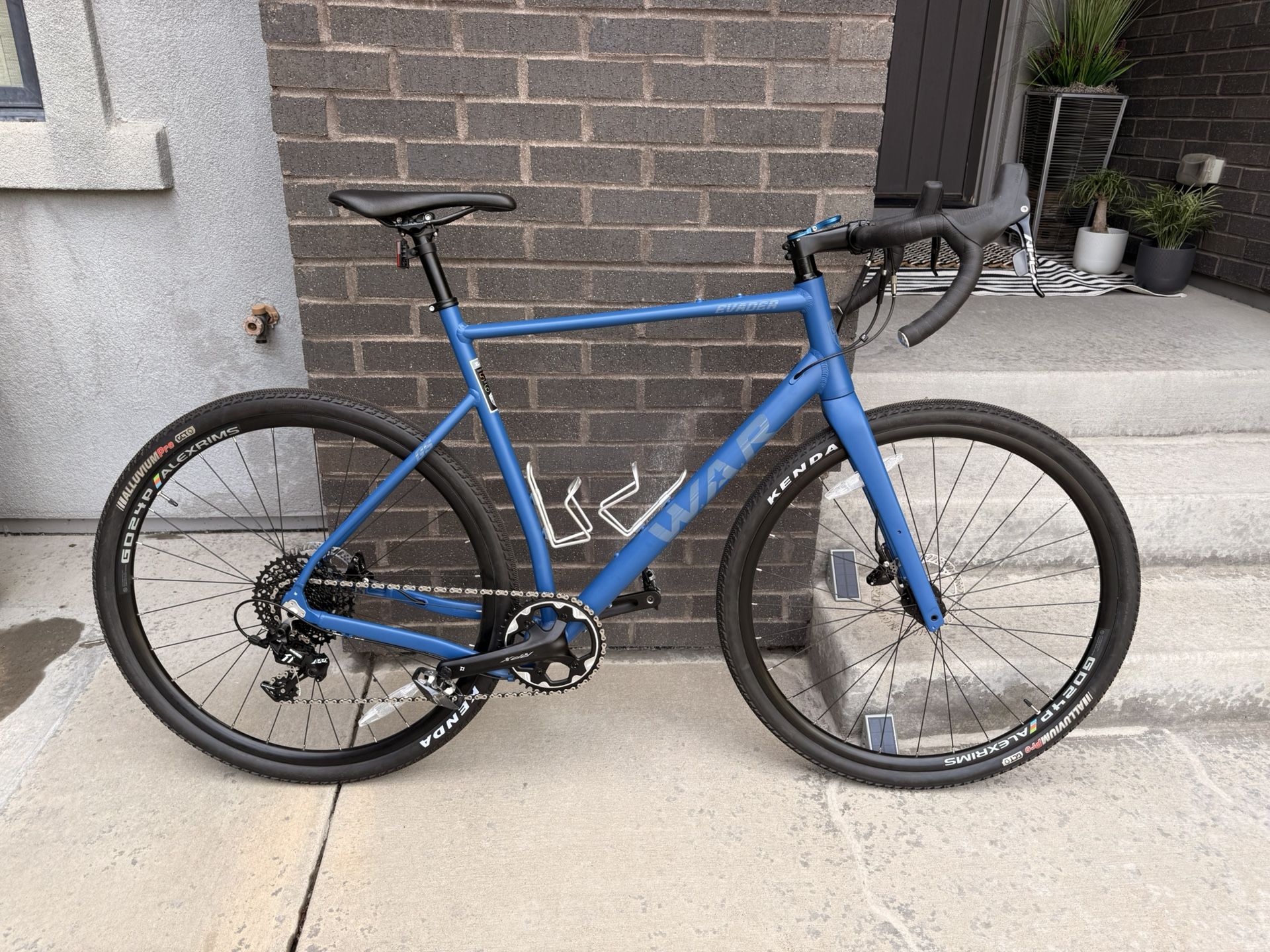New W.A.R. gravel bike