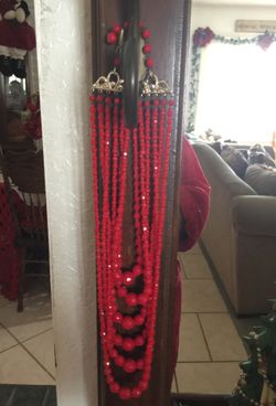 Beautiful antique glass necklace