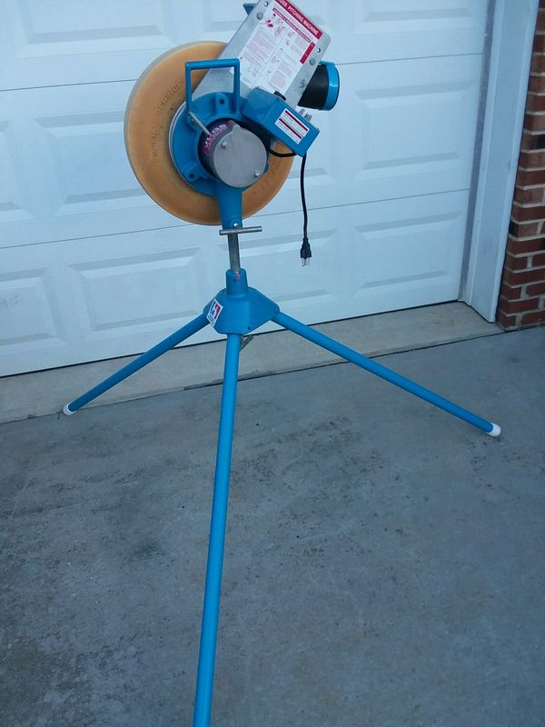Jugs JR Pitching Machine for Sale in Raleigh, NC OfferUp
