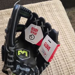 Youth Franklin Baseball + Rawlings Softball gloves