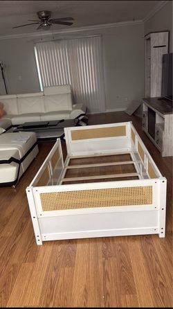 Toddler bed frame