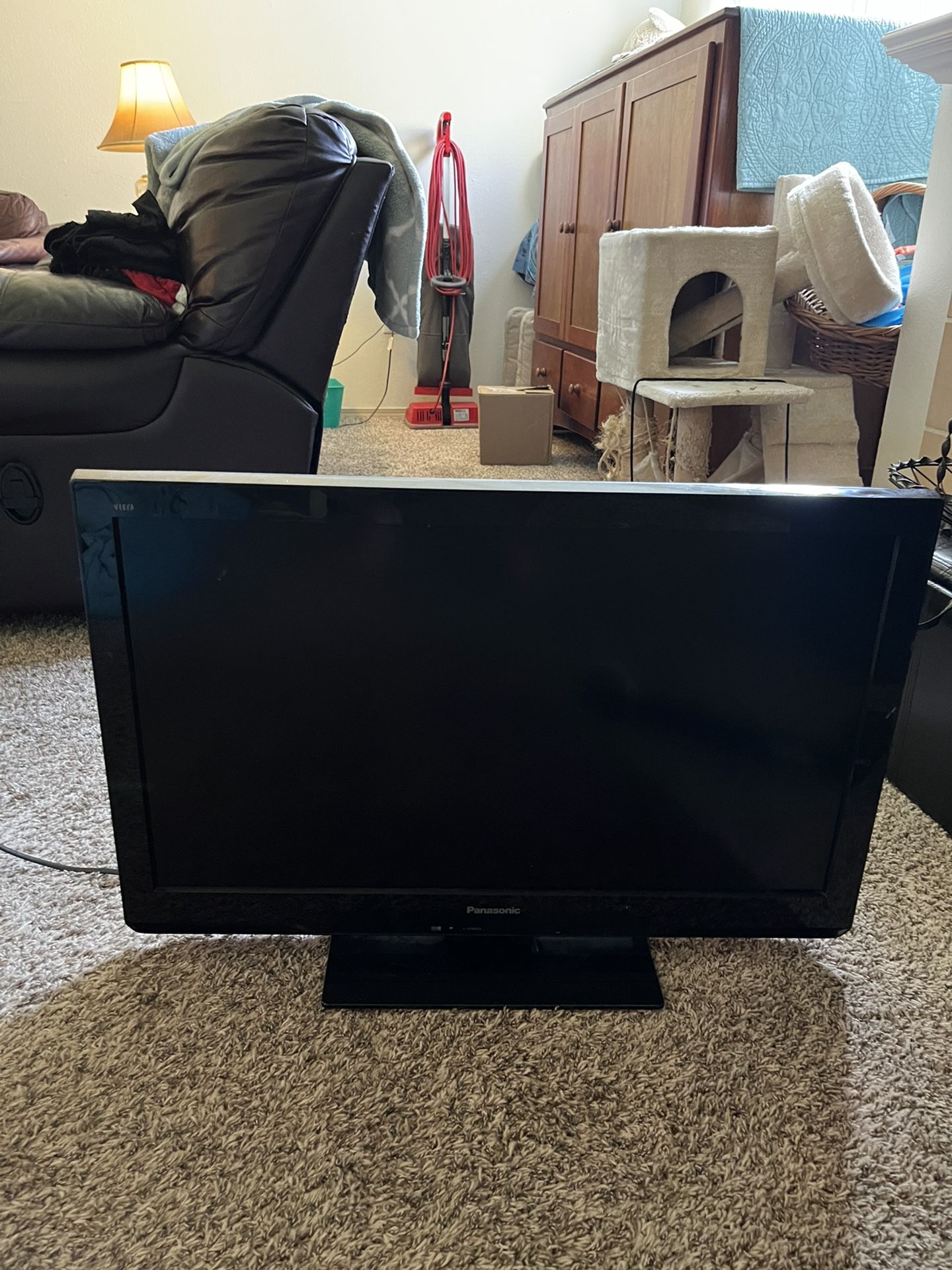 Panasonic 30’ Tv