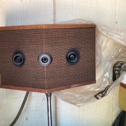 Speakers 
