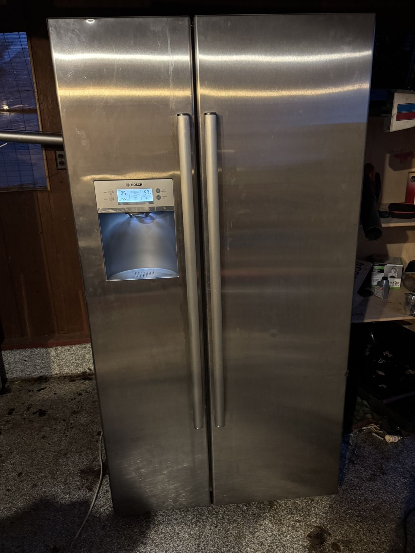 Refrigerator