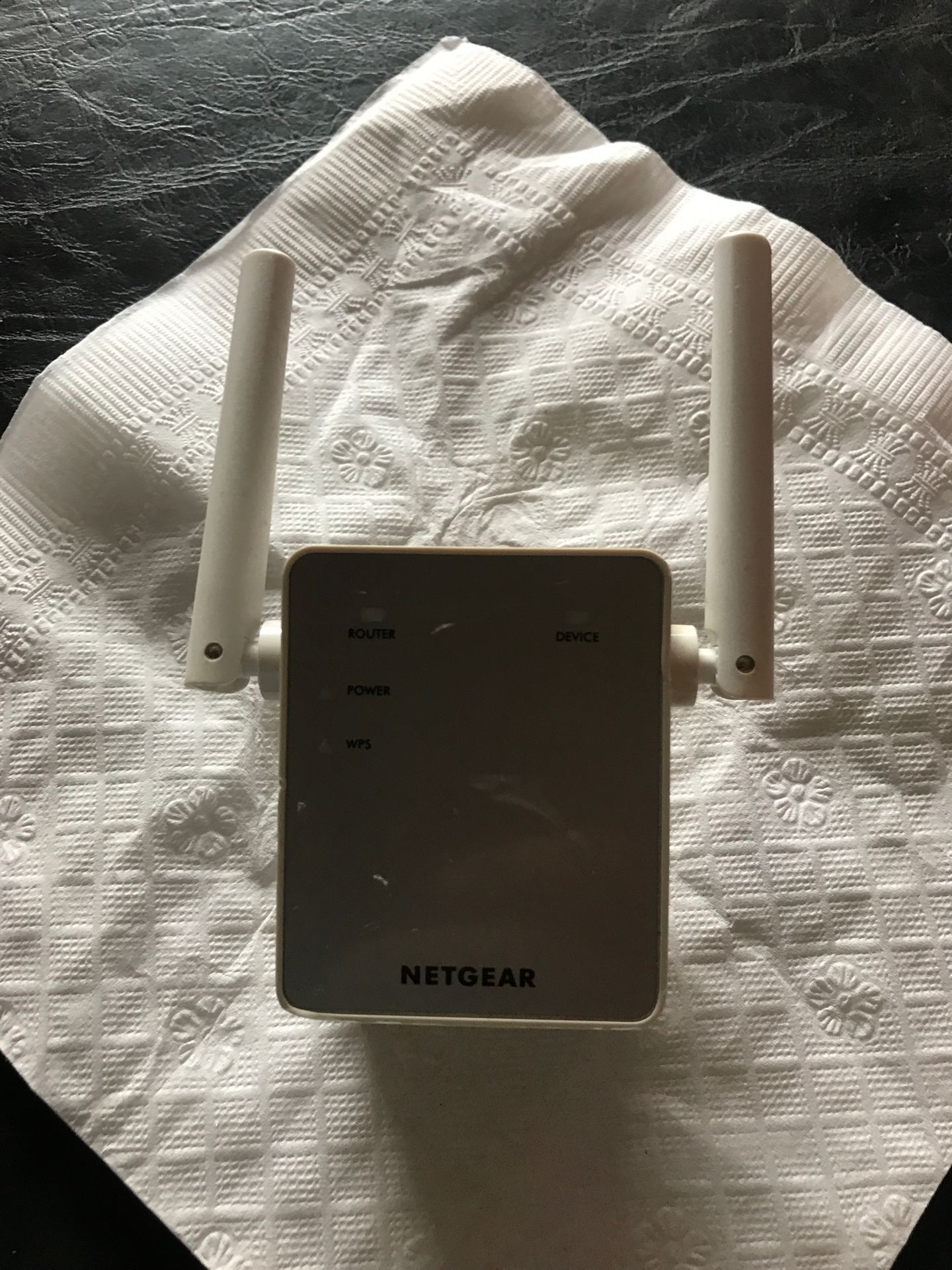 NETGEAR AC750 WiFi Range Extender EX3700-100NAS BOOSTER ROUTER INCREASE SIGNAL