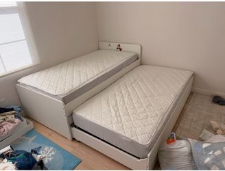 White Twin Trundle Bed without Mattresses