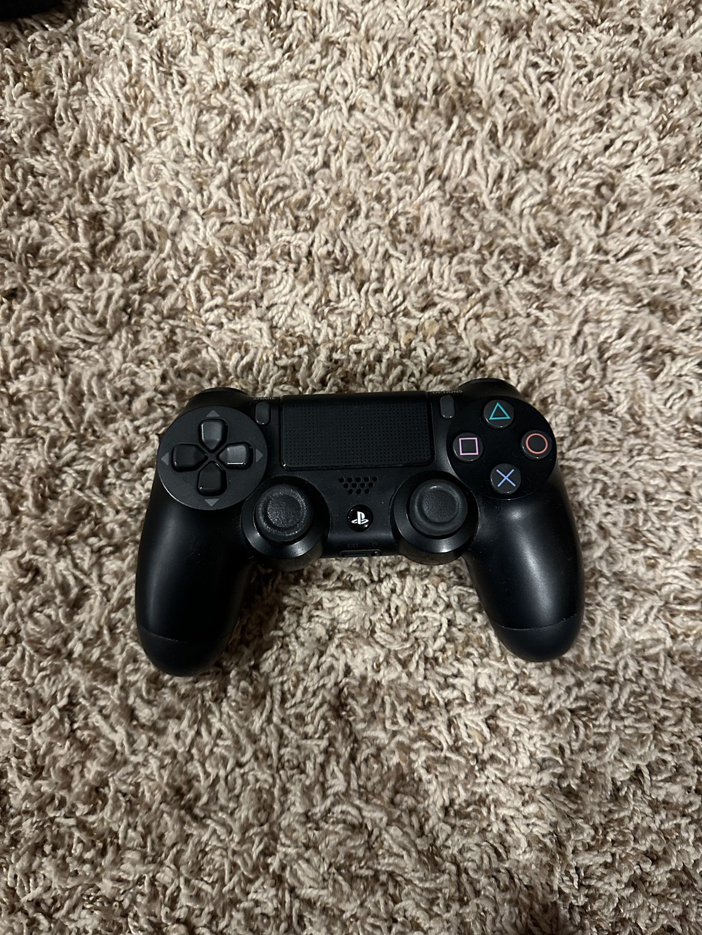 DualShock 4 Wireless Controller 