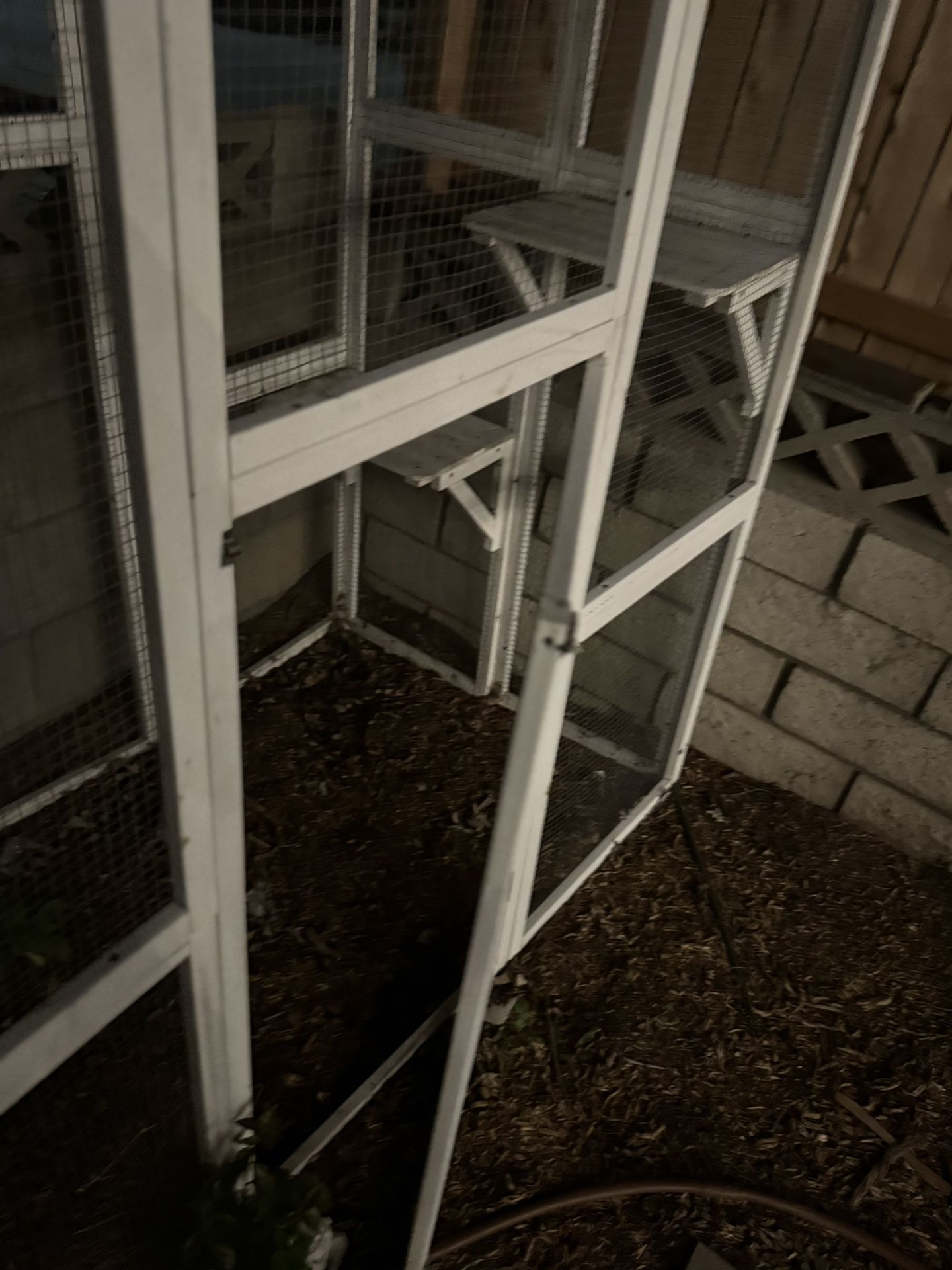 Outdoor Aviary / Catio Enclosure – Multi-Purpose Habitat