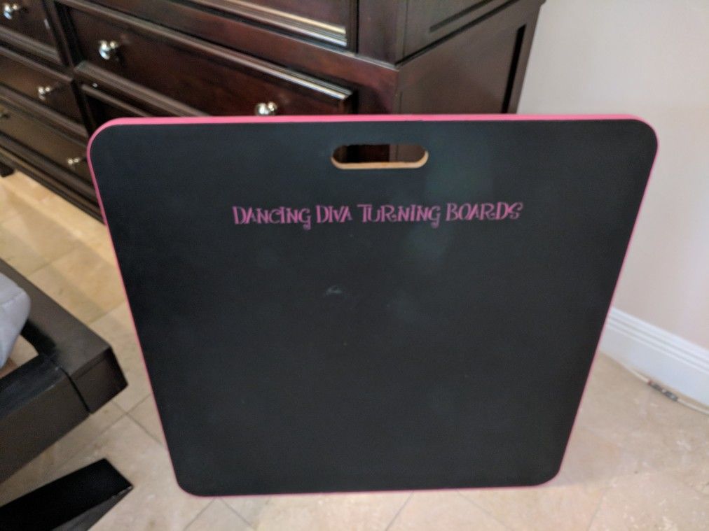 Dancing Diva turning board