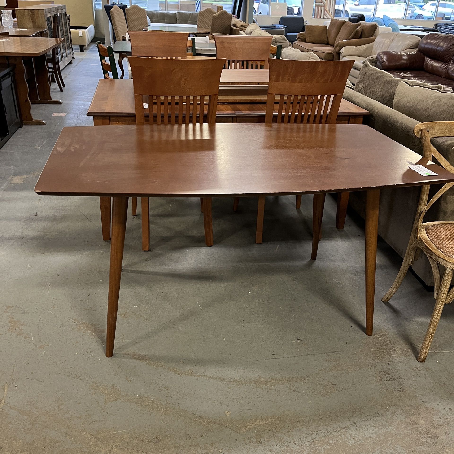 Reproduction MCM Style Table (in Store) 