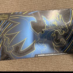 Pokemon Mega Charizard Ultra Premium Collection