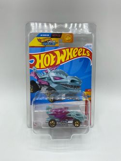 Hot Wheels Lets Race 4/5 Dragon Blaster 140/250 W/Protector
