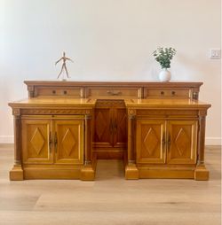 Beautiful wooden vintage set dresser and two nightstand, working well , original handles, lot space, good condition, clean , unique design, little dis