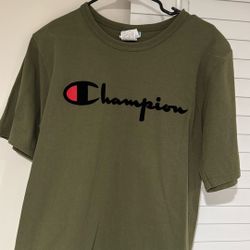 Medium Champion Top 