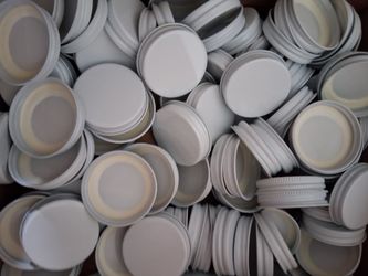 White Steel Lids. Urine # S-18099