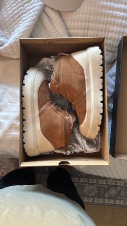 Ugg Chestnut