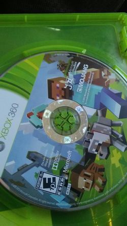 Mine craft for Xbox 360. Very light scratching. . works.