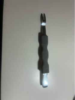 Automotive Trim Clip Removal Tool – Door Panel & Push Pin Remover