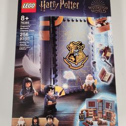 Lego 76385 Harry Potter Hogwarts Moment: Charms Class Building Toy Set 256 Pcs