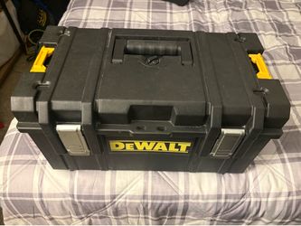 Dewalt tool box